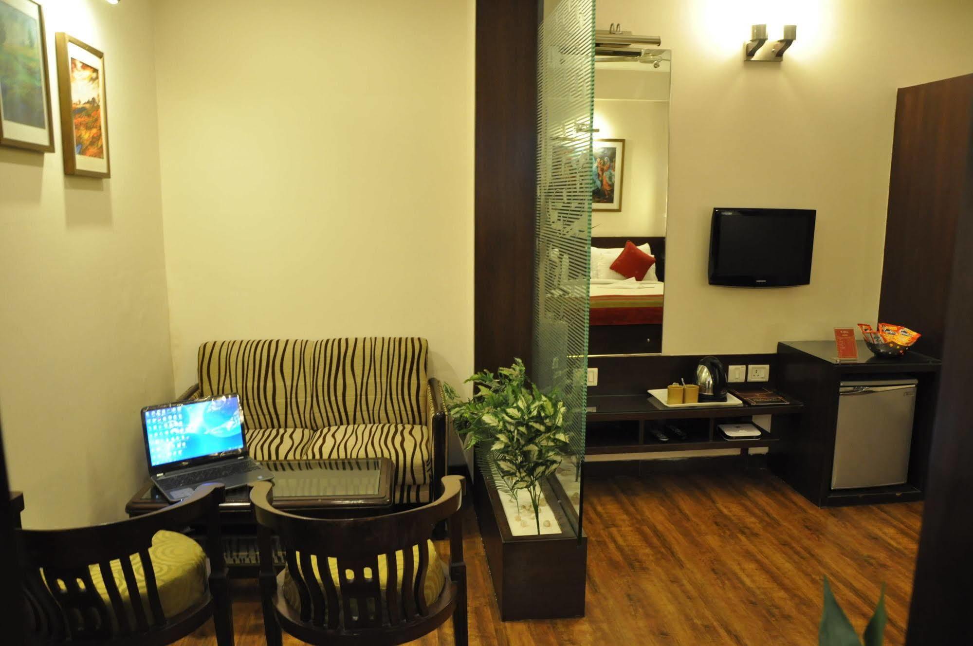 Crystal Hotel Agra (Uttar Pradesh)